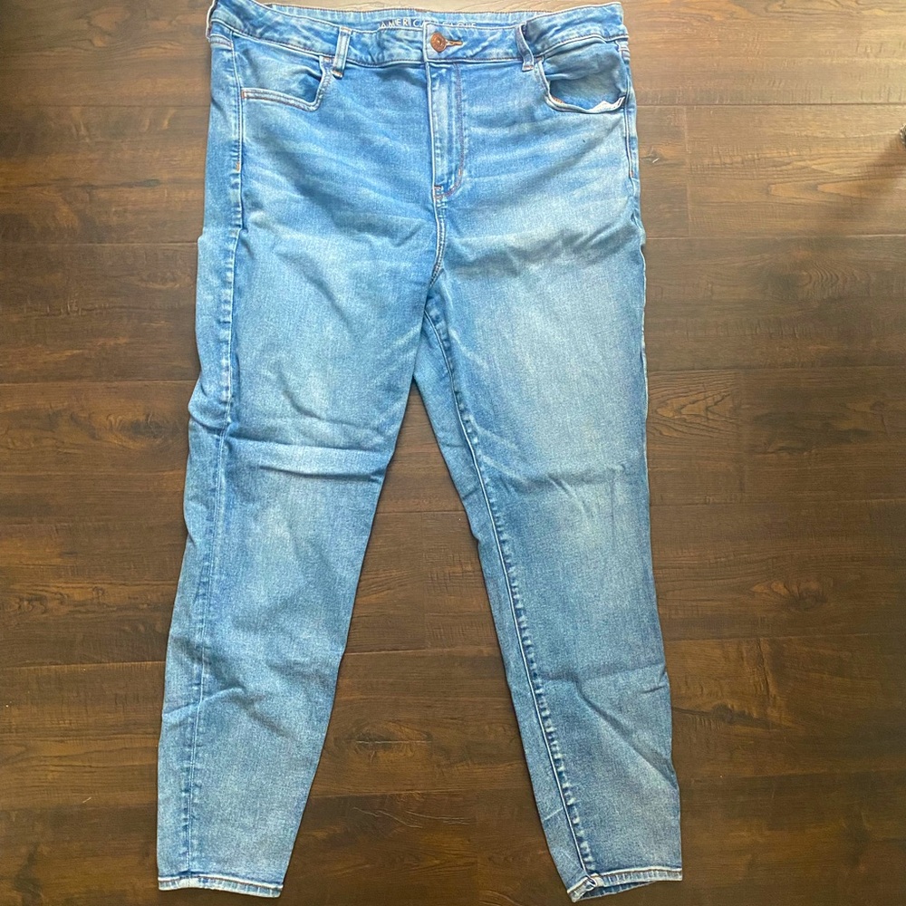 American Eagle High-Rise Jegging
